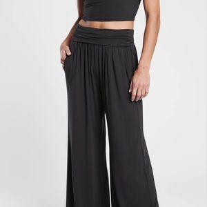 Athleta studio wide leg pant. Gently used